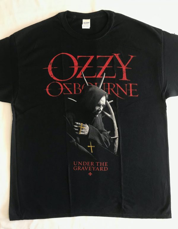 Ozzy Ozbourne - Under The Graveyard